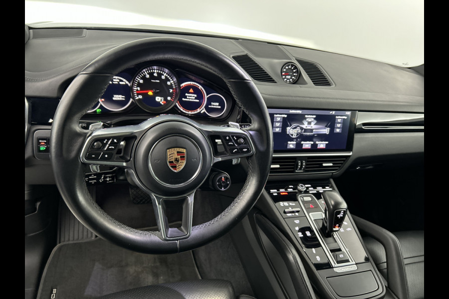 Porsche Cayenne 3.0 Pano-dak/Sport Chrono/Trekhaak/Luchtvering/PDLS-LED