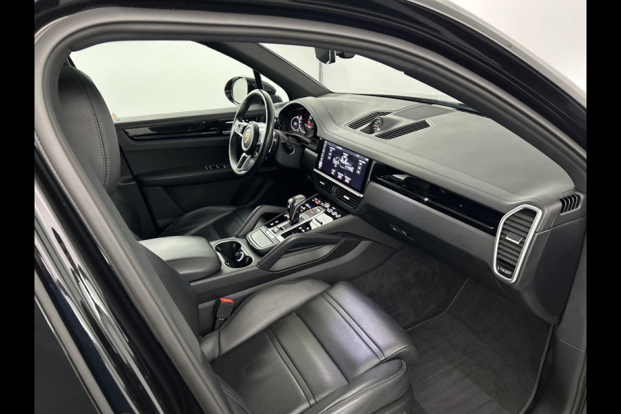 Porsche Cayenne 3.0 Pano-dak/Sport Chrono/Trekhaak/Luchtvering/PDLS-LED