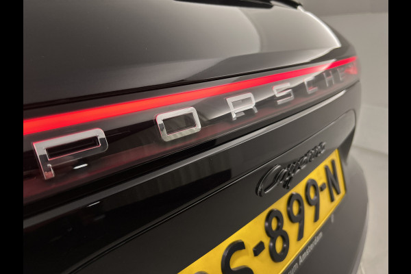 Porsche Cayenne 3.0 Pano-dak/Sport Chrono/Trekhaak/Luchtvering/PDLS-LED