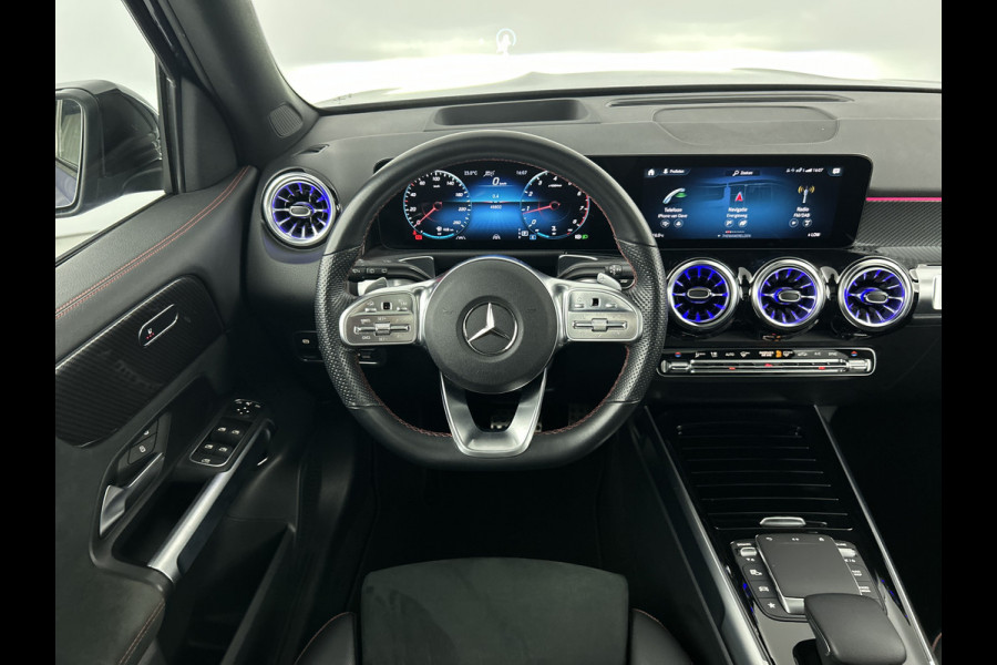 Mercedes-Benz Glb 180 AMG Line 7p. Pano | 360cam | Head-up | Night pakket