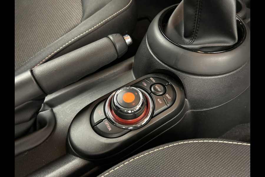 MINI 3-deurs 1.5 Essential Facelift Digi.Dash/Carplay/Navi/Keyless entry/Park.sens