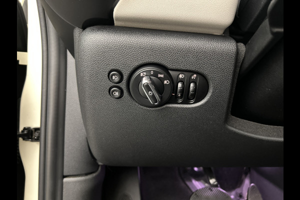 MINI Cooper 1.5 136 PK Aut. Heddon Street Ed. Pano-dak/Sportstoelen/Carplay