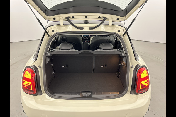 MINI Cooper 1.5 136 PK Aut. Heddon Street Ed. Pano-dak/Sportstoelen/Carplay
