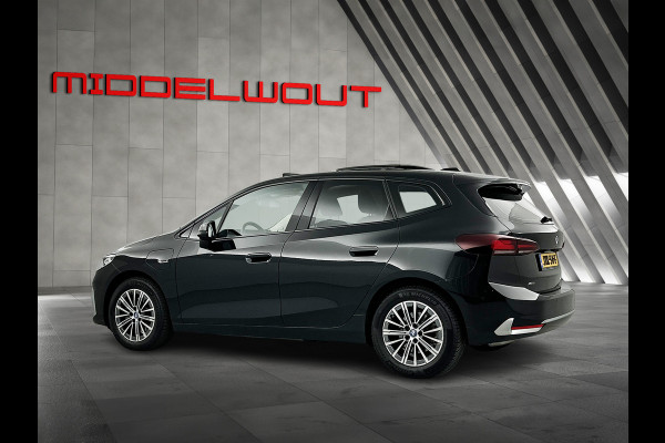 BMW 2 Serie Active Tourer 225e xDrive Luxury Shadow-Line Pano-dak/Camera