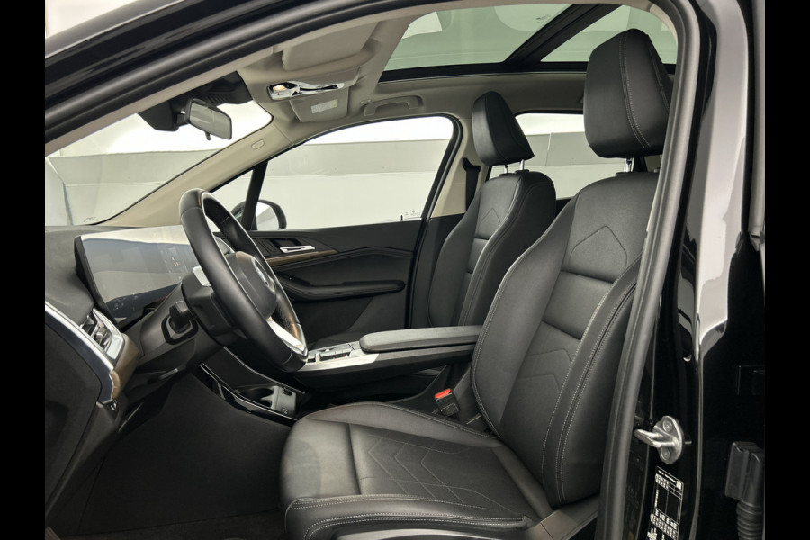 BMW 2 Serie Active Tourer 225e xDrive Luxury Shadow-Line Pano-dak/Camera