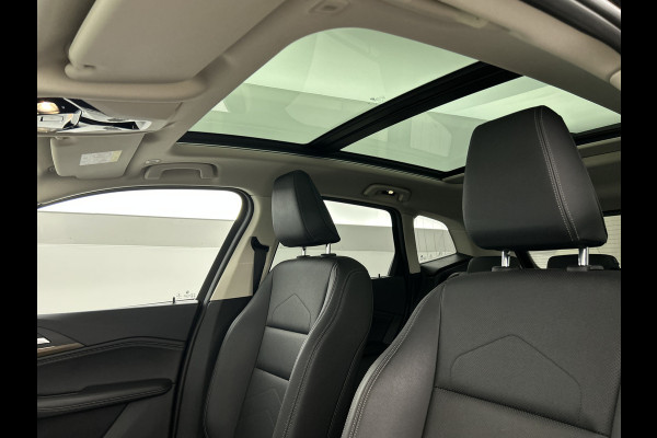 BMW 2 Serie Active Tourer 225e xDrive Luxury Shadow-Line Pano-dak/Camera