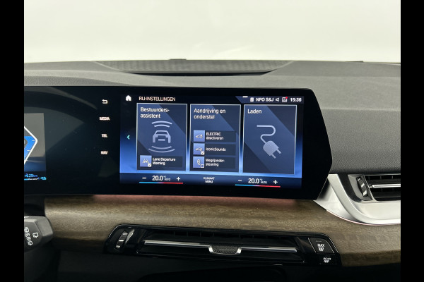 BMW 2 Serie Active Tourer 225e xDrive Luxury Shadow-Line Pano-dak/Camera