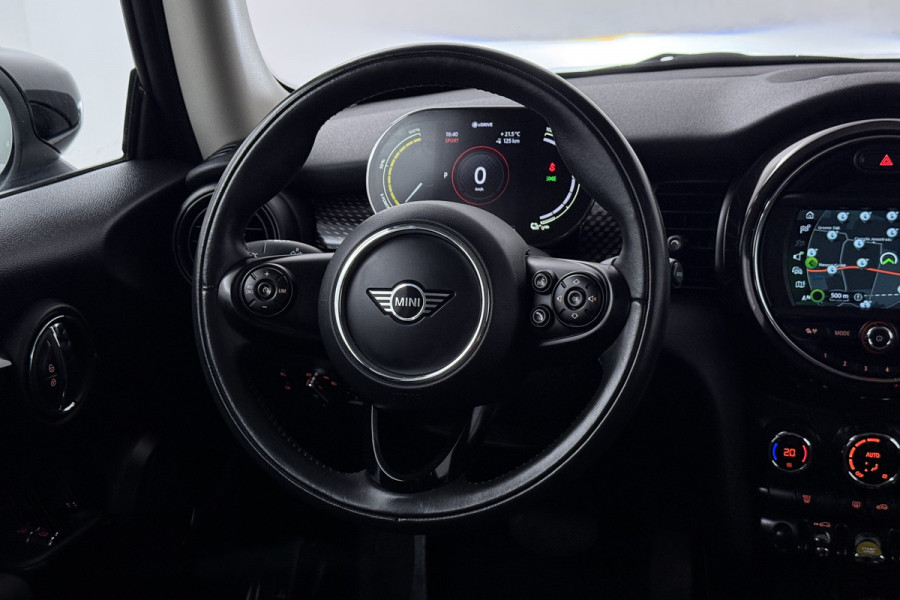 MINI Electric Essential 33 kWh