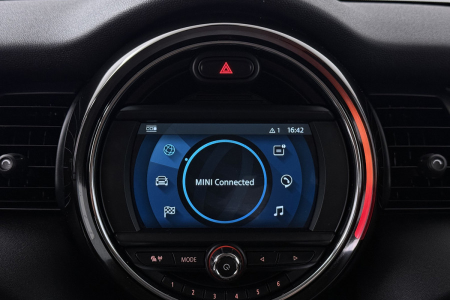 MINI Electric Essential 33 kWh