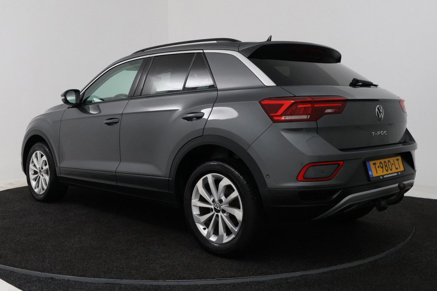Volkswagen T-Roc 1.0 TSI Life (NAVIGATIE, CAMERA, TREKHAAK, DIGITALE COCKPIT, ADAPTIEVE CRUISE, CARPLAY)