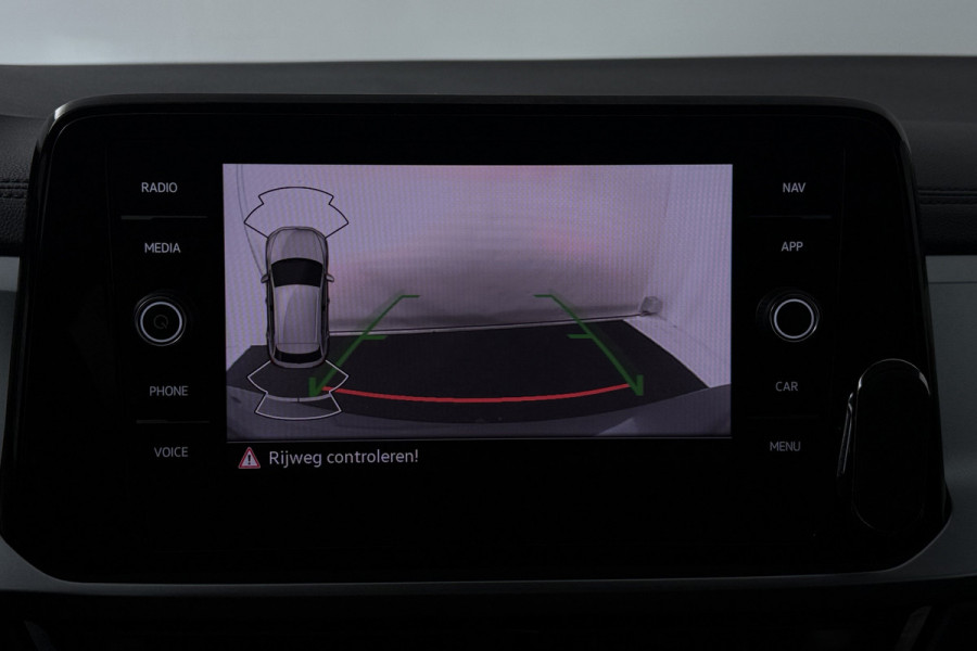 Volkswagen T-Roc 1.0 TSI Life (NAVIGATIE, CAMERA, TREKHAAK, DIGITALE COCKPIT, ADAPTIEVE CRUISE, CARPLAY)