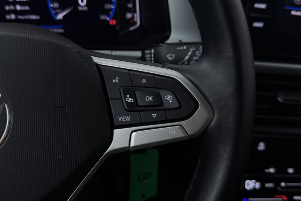 Volkswagen T-Roc 1.0 TSI Life (NAVIGATIE, CAMERA, TREKHAAK, DIGITALE COCKPIT, ADAPTIEVE CRUISE, CARPLAY)