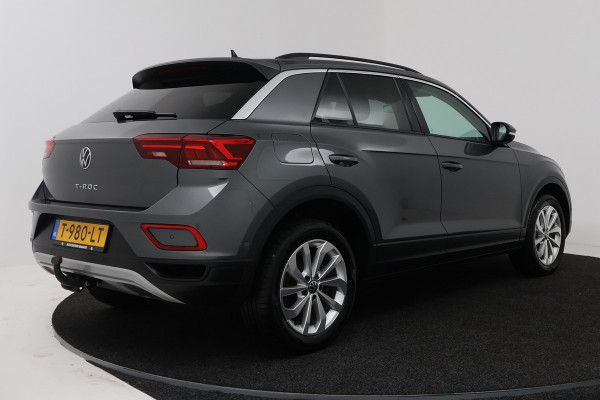 Volkswagen T-Roc 1.0 TSI Life (NAVIGATIE, CAMERA, TREKHAAK, DIGITALE COCKPIT, ADAPTIEVE CRUISE, CARPLAY)
