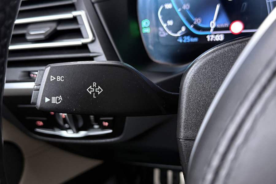 BMW iX3 High Executive 80 kWh (PANORAMADAK, 360 CAMERA, SFEERVERLICHTING, ADAPTIVE CRUISE, TREKHAAK WEGKLAPBAAR, AUTOPILOT)