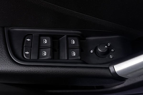 Audi Q2 1.4 TFSI CoD #limited (GROOT-NAVIGATIE, DIGITALE COCKPIT, STOELVERWARMING, ADAPTIEVE CRUISE, LED)