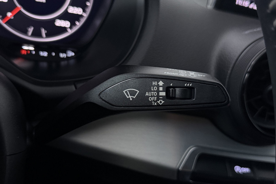 Audi Q2 1.4 TFSI CoD #limited (GROOT-NAVIGATIE, DIGITALE COCKPIT, STOELVERWARMING, ADAPTIEVE CRUISE, LED)