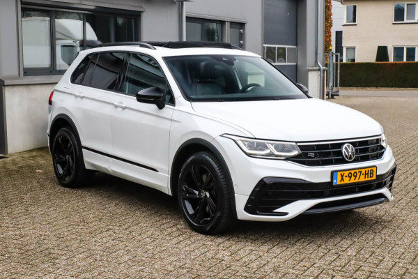 Volkswagen Tiguan 1.4 TSI eHybrid R-Line Business DSG 245pk Panoramadak|Virtual Cockpit|IQ LED Plus|NAVI|ACC|Black|19inch|Trekhaak