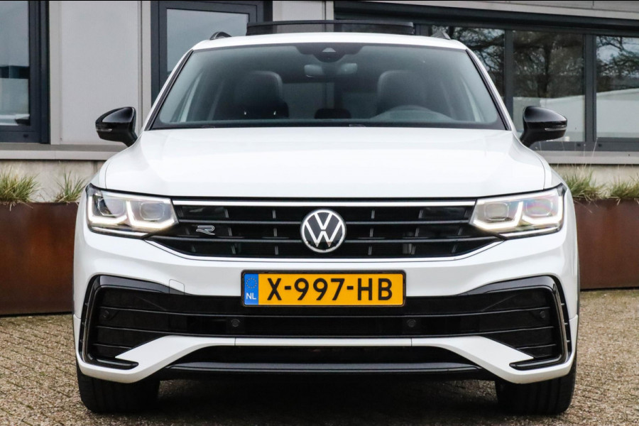 Volkswagen Tiguan 1.4 TSI eHybrid R-Line Business DSG 245pk Panoramadak|Virtual Cockpit|IQ LED Plus|NAVI|ACC|Black|19inch|Trekhaak