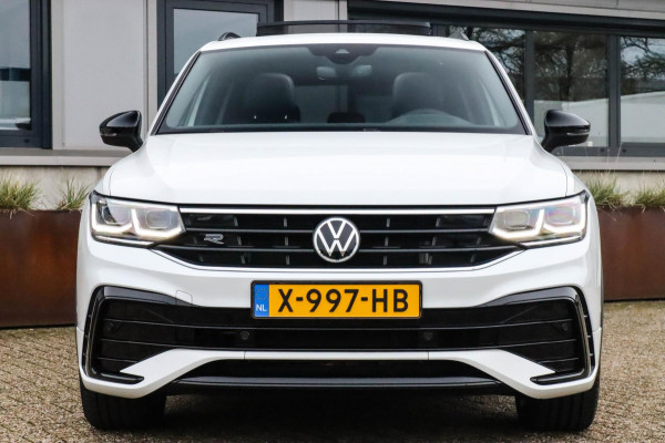 Volkswagen Tiguan 1.4 TSI eHybrid R-Line Business DSG 245pk Panoramadak|Virtual Cockpit|IQ LED Plus|NAVI|ACC|Black|19inch|Trekhaak