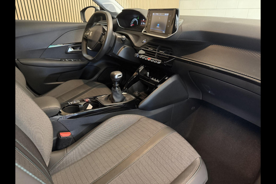 Peugeot 208 1.2 PureTech 100PK Allure Pack | Carplay | LED | Keyless | Camera | Incl. garantie