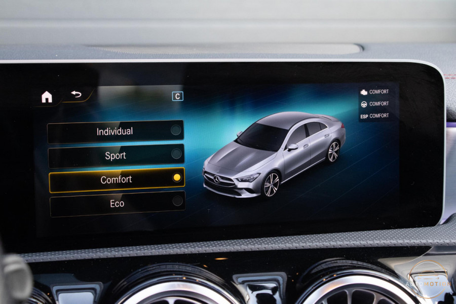 Mercedes-Benz CLA-Klasse 180 Premium Plus AMG PANO MEMORY HUD STOELVERWARMING CAMERA DIFFUSER BURMESTER