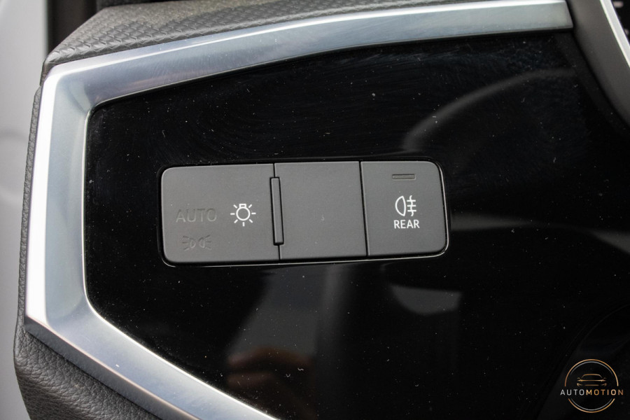 Audi Q3 Sportback 35 TFSI S line PANO CAMERA DODEHOEK CARPLAY
