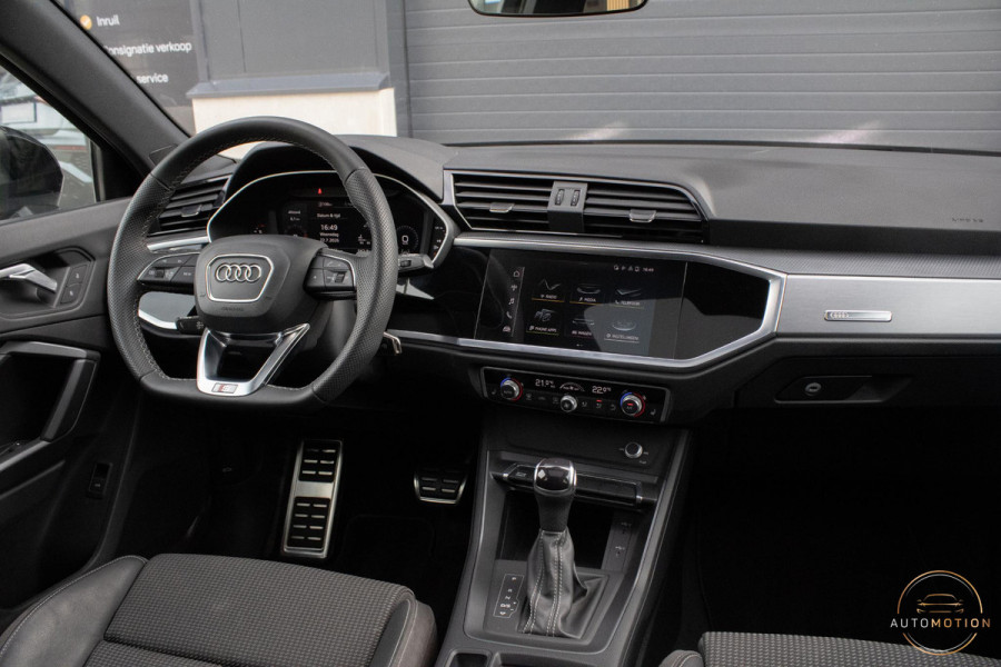 Audi Q3 Sportback 35 TFSI S line PANO CAMERA DODEHOEK CARPLAY