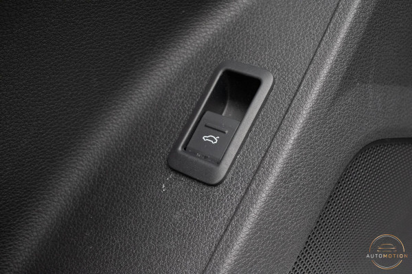 Audi Q3 Sportback 35 TFSI S line PANO CAMERA DODEHOEK CARPLAY