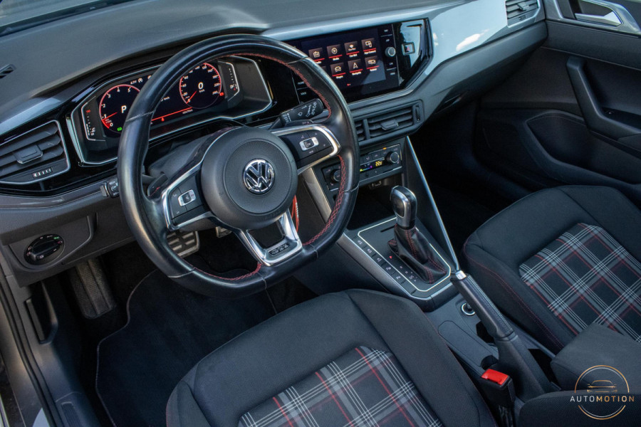Volkswagen Polo 2.0 TSI GTI PANO Virtuele Cockpit Stoelverwarming Parkeerhulp