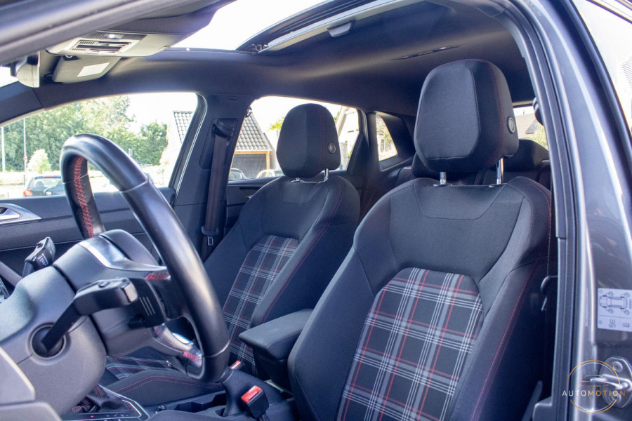 Volkswagen Polo 2.0 TSI GTI PANO Virtuele Cockpit Stoelverwarming Parkeerhulp