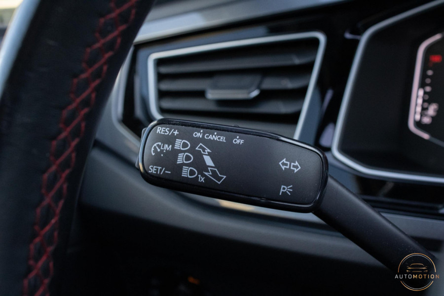 Volkswagen Polo 2.0 TSI GTI PANO Virtuele Cockpit Stoelverwarming Parkeerhulp