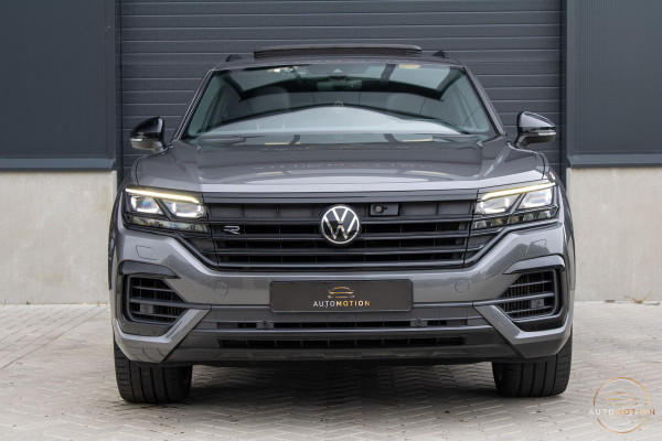 Volkswagen Touareg 3.0 TSi 4MOTION R Trekhaak Luchtvering Camera Nightvision