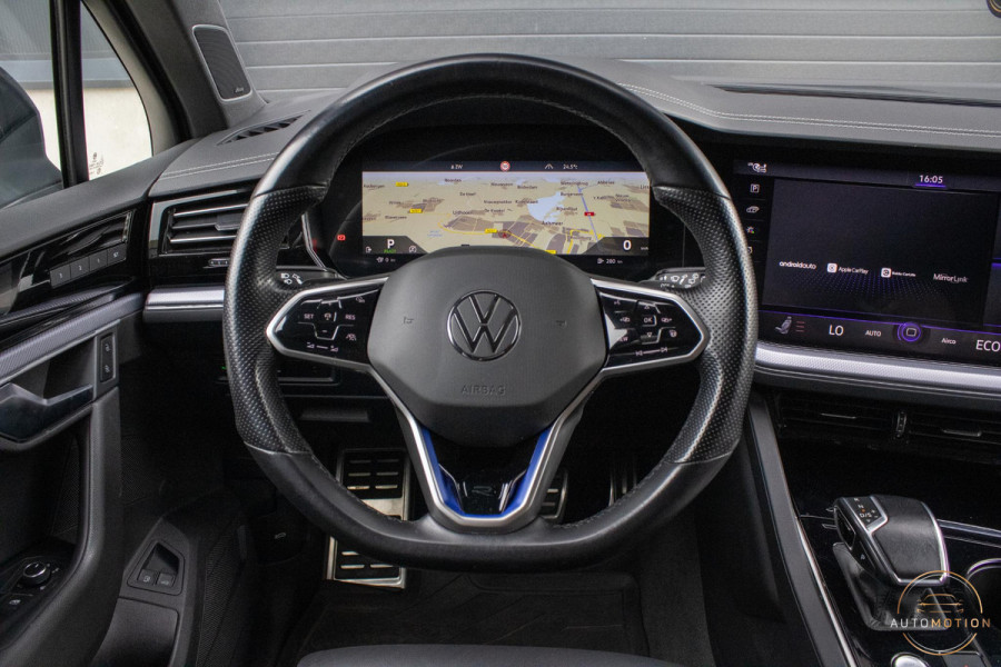 Volkswagen Touareg 3.0 TSi 4MOTION R Trekhaak Luchtvering Camera Nightvision