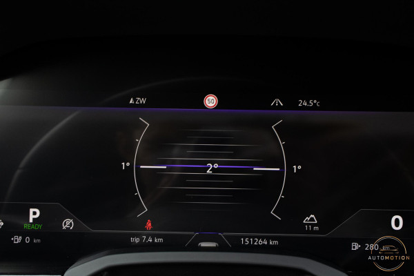 Volkswagen Touareg 3.0 TSi 4MOTION R Trekhaak Luchtvering Camera Nightvision