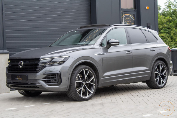 Volkswagen Touareg 3.0 TSi 4MOTION R Trekhaak Luchtvering Camera Nightvision