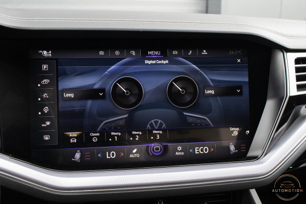 Volkswagen Touareg 3.0 TSi 4MOTION R Trekhaak Luchtvering Camera Nightvision