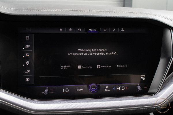 Volkswagen Touareg 3.0 TSi 4MOTION R Trekhaak Luchtvering Camera Nightvision
