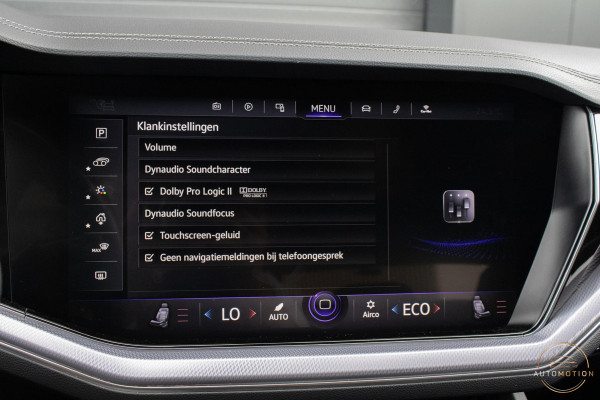 Volkswagen Touareg 3.0 TSi 4MOTION R Trekhaak Luchtvering Camera Nightvision