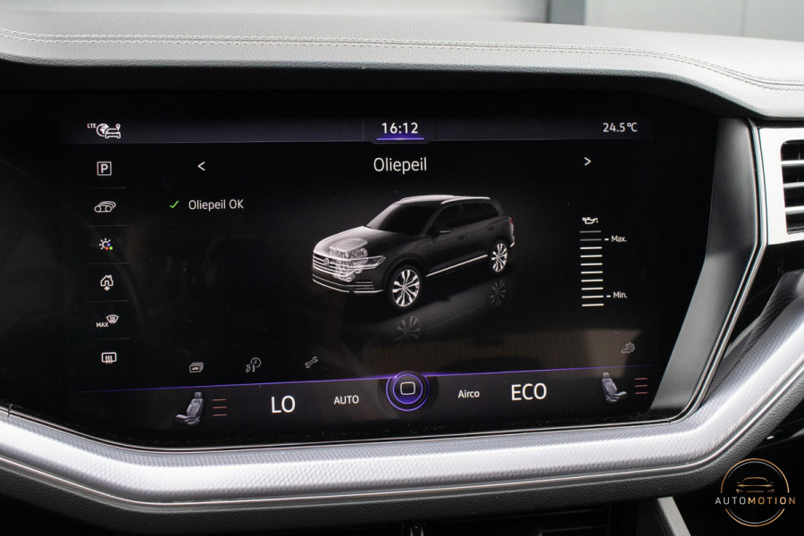 Volkswagen Touareg 3.0 TSi 4MOTION R Trekhaak Luchtvering Camera Nightvision