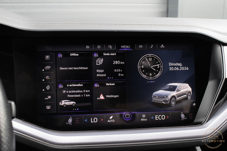 Volkswagen Touareg 3.0 TSi 4MOTION R Trekhaak Luchtvering Camera Nightvision