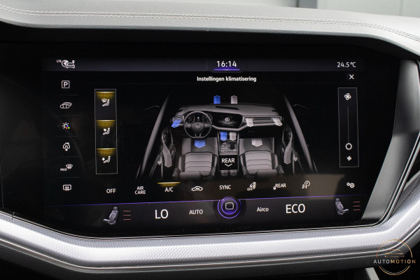 Volkswagen Touareg 3.0 TSi 4MOTION R Trekhaak Luchtvering Camera Nightvision