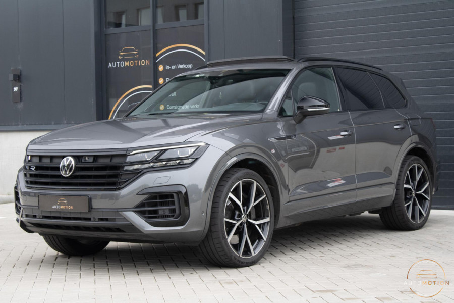 Volkswagen Touareg 3.0 TSi 4MOTION R Trekhaak Luchtvering Camera Nightvision