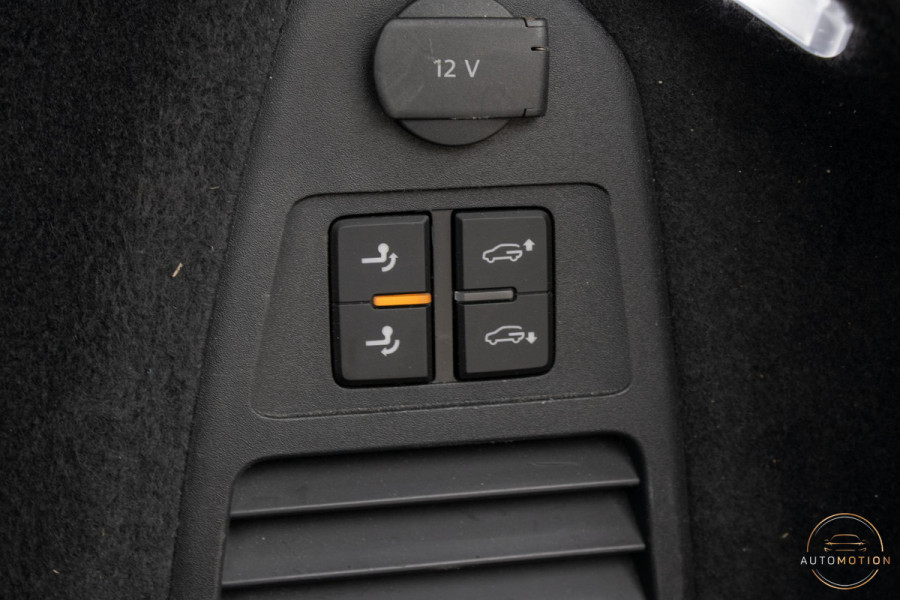 Volkswagen Touareg 3.0 TSi 4MOTION R Trekhaak Luchtvering Camera Nightvision