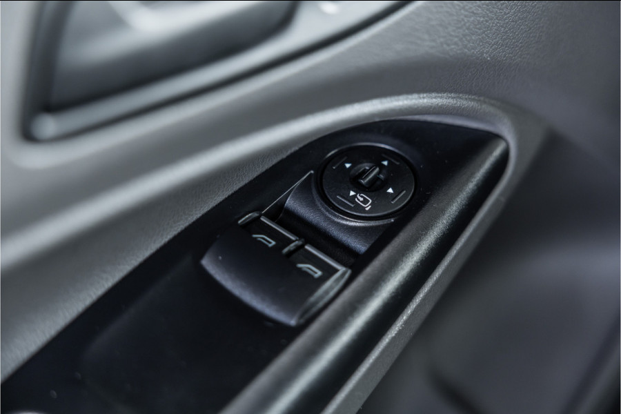 Ford Transit Connect 1.5 EcoBlue 120 PK L2 | CarPlay | Camera | Navigatie | DAB | Nieuwe APK | Euro 6