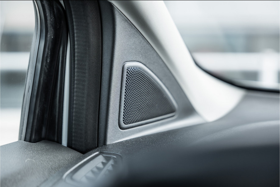 Ford Transit Connect 1.5 EcoBlue 120 PK L2 | CarPlay | Camera | Navigatie | DAB | Nieuwe APK | Euro 6