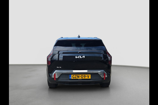 Kia EV3 Plus 58.3 kWh | GT-Line velgen | Dodehoek Assistentie | Adapt. Cruise | Clima | Stoel- en Stuurverwarming | Wireless Charging Telefoon |