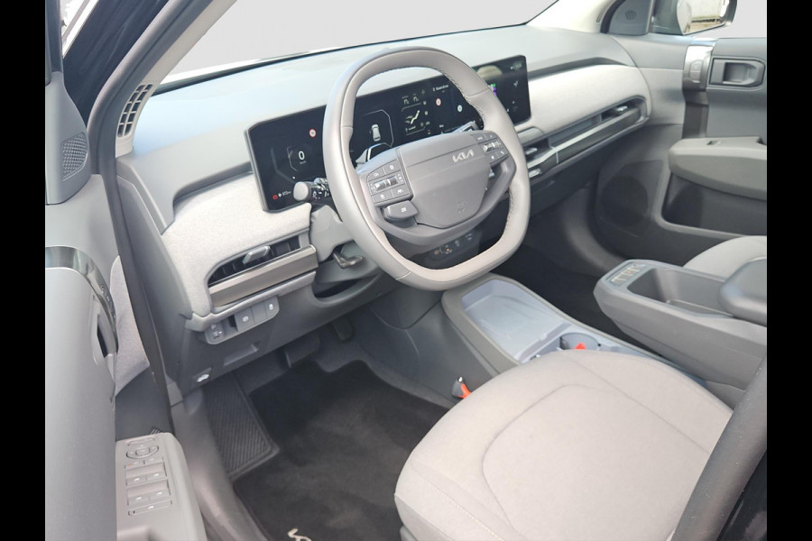 Kia EV3 Plus 58.3 kWh | GT-Line velgen | Dodehoek Assistentie | Adapt. Cruise | Clima | Stoel- en Stuurverwarming | Wireless Charging Telefoon |