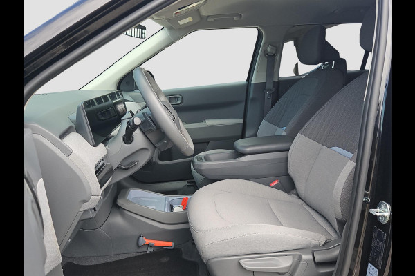 Kia EV3 Plus 58.3 kWh | GT-Line velgen | Dodehoek Assistentie | Adapt. Cruise | Clima | Stoel- en Stuurverwarming | Wireless Charging Telefoon |