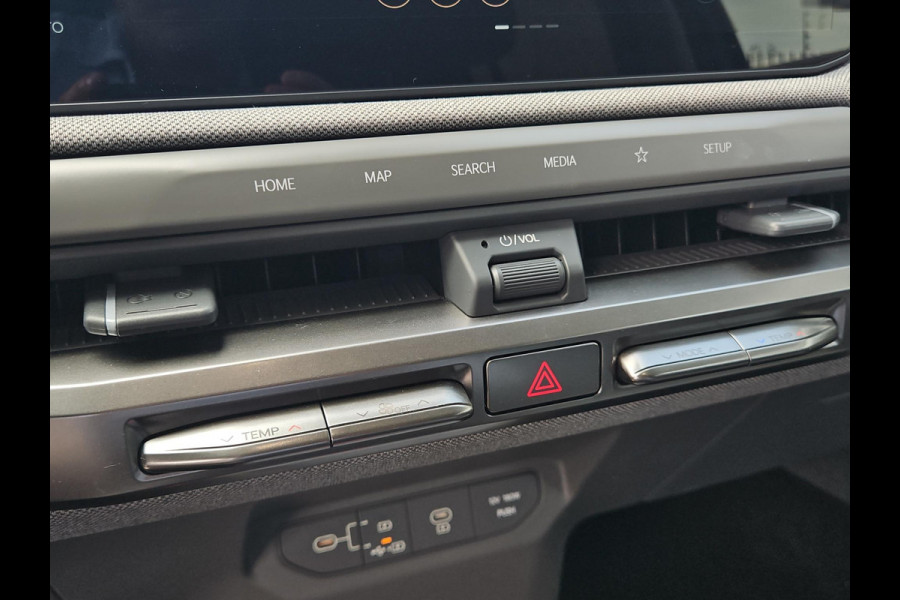 Kia EV3 Plus 58.3 kWh | GT-Line velgen | Dodehoek Assistentie | Adapt. Cruise | Clima | Stoel- en Stuurverwarming | Wireless Charging Telefoon |