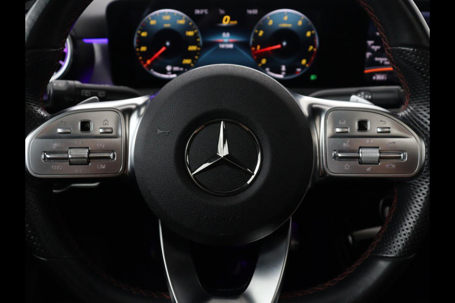 Mercedes-Benz A-Klasse 200 AMG Business Solution Aut. | Pano | LED | Half sfeerverlichting | Sfeerverlichting | Elec. Stoelen | Stoelverwarming | Virtual Display | Navi | Camera | Trekaak | Carplay